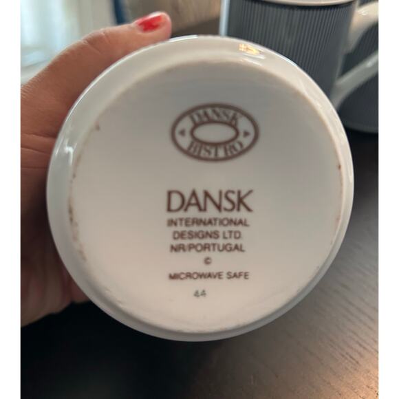 Dansk Bistro Mug Cup Blue Stripe Pinstripe Portugal White Porcelain 10 ounces - Picture 2 of 4